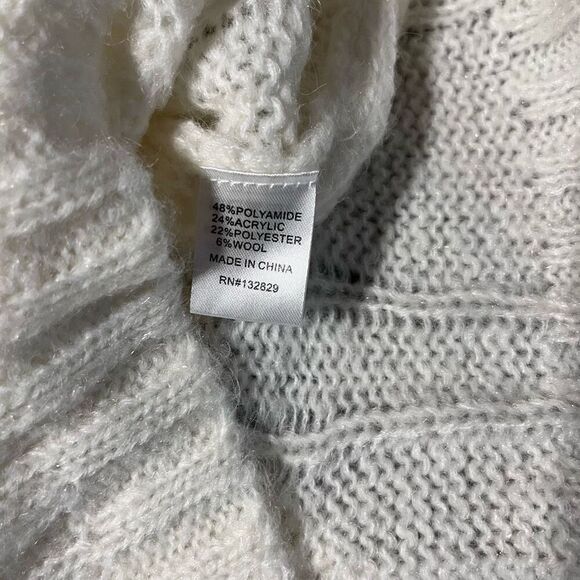 Revolve Tularosa Greta Oversized Crop Sweater Size Small - Picture 11 of 11